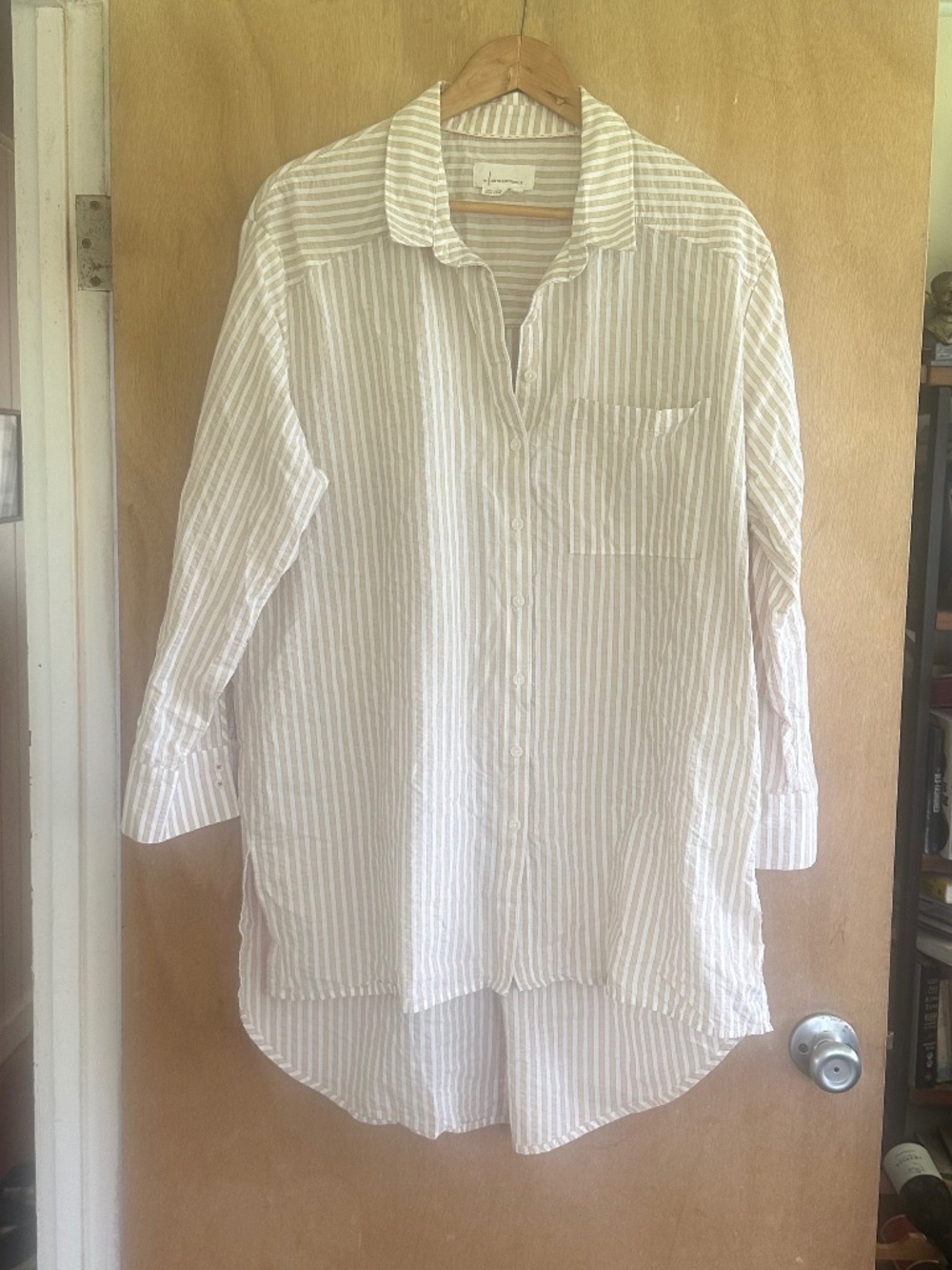 By Anthropologie Longline Button-Up Tunic in Tan and White Size L